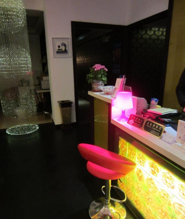 Jiujiu Holiday Hotel Shanghai Exterior foto
